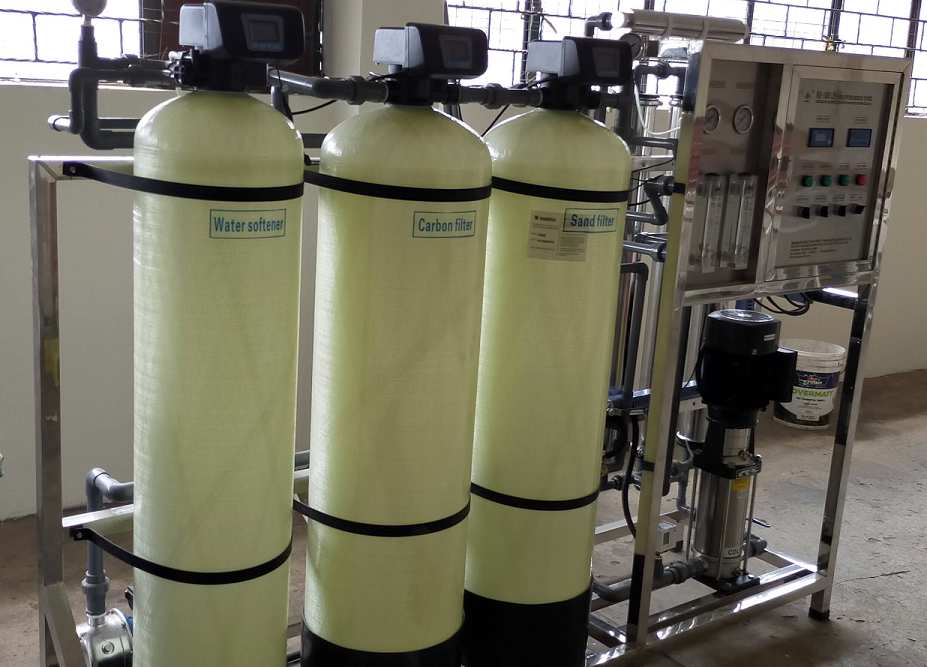 Commercial water purification machines